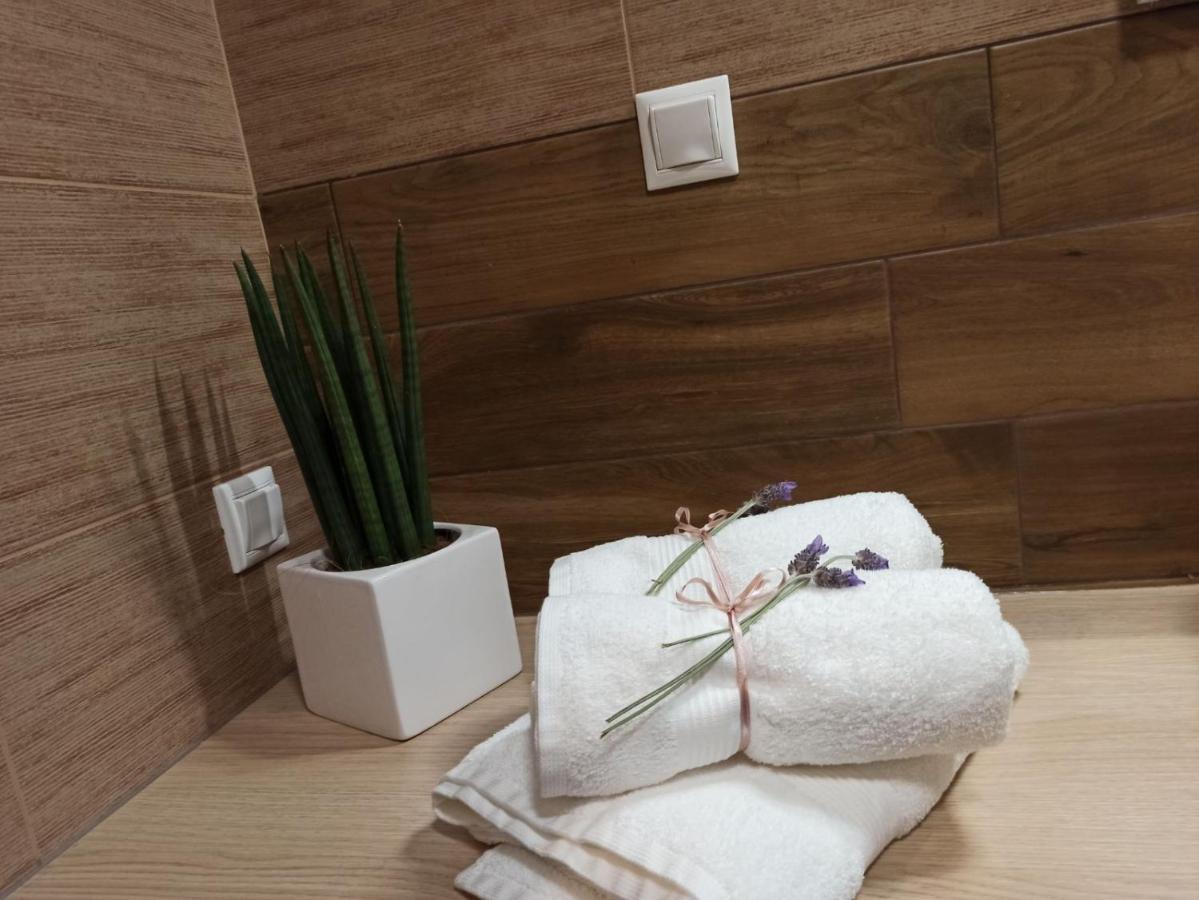 Stylish Ground Floor Maisonette Волос Экстерьер фото