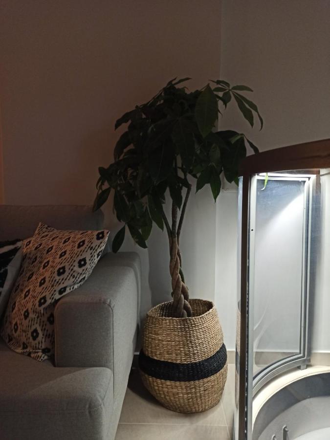 Stylish Ground Floor Maisonette Волос Экстерьер фото